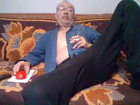 Snapshot of loverboyxxx69 chatting on 02-17-25, 02:42 loverboyxxx69 online show from 02-17-25, 02:42