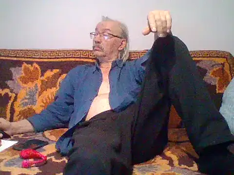 Snapshot of loverboyxxx69 chatting on 02-19-25, 12:14 loverboyxxx69 online show from 02-19-25, 12:14