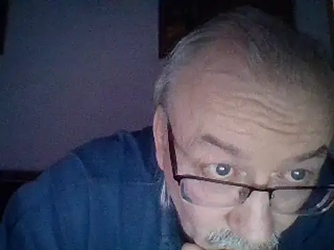 Snapshot of loverboyxxx69 chatting on 02-25-25, 05:15 loverboyxxx69 online show from 02-25-25, 05:15