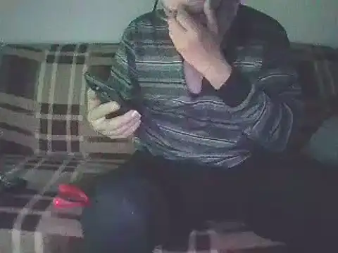 Snapshot of loverboyxxx69 chatting on 03-13-25, 02:05 loverboyxxx69 online show from 03-13-25, 02:05