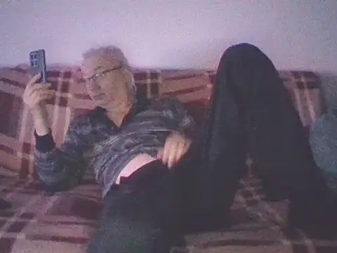 Snapshot of loverboyxxx69 chatting on 03-16-25, 02:10 loverboyxxx69 online show from 03-16-25, 02:10