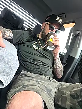 Beardedtattood online show from 10-07-25, 01:19