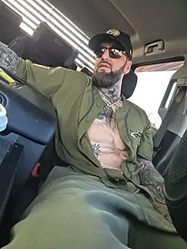 Beardedtattood online show from 10-29-25, 01:13