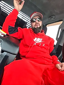 Beardedtattood online show from 12-17-25, 01:17