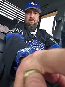 Beardedtattood online show from 05-06-26, 01:38