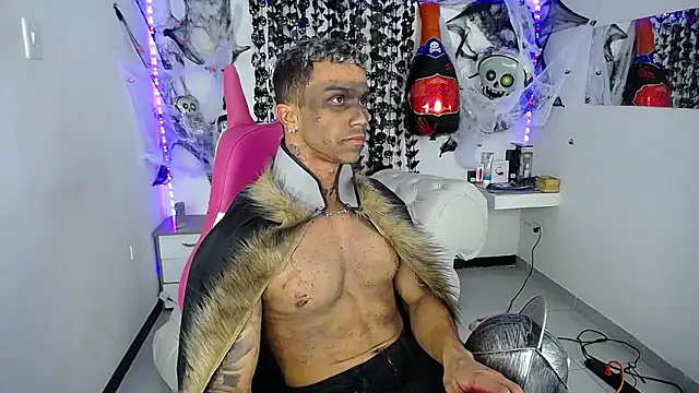 Snapshot of Leonard_Price chatting on 11-01-25, 01:51 Leonard Price online show from 11-01-25, 01:51