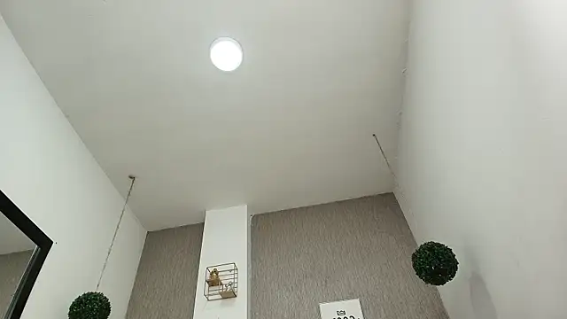 Snapshot of zhamira_21 chatting on 01-17-25, 09:39 zhamira 21 online show from 01-17-25, 09:39