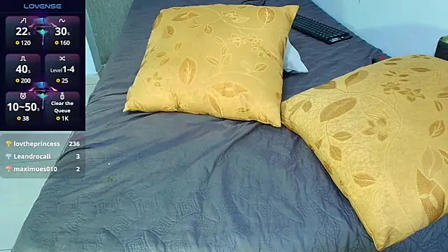 Snapshot of zhamira_21 chatting on 01-19-25, 04:36 zhamira 21 online show from 01-19-25, 04:36