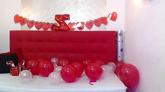 Snapshot of zhamira_21 chatting on 02-13-25, 08:34 zhamira 21 online show from 02-13-25, 08:34