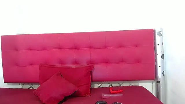 Snapshot of zhamira_21 chatting on 02-20-25, 07:52 zhamira 21 online show from 02-20-25, 07:52