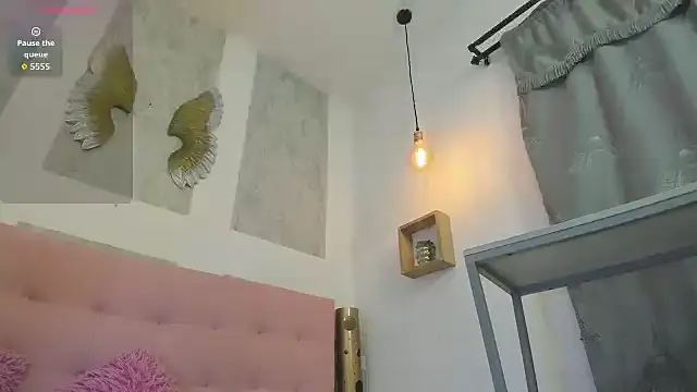 Snapshot of zhamira_21 chatting on 10-16-25, 08:32 zhamira 21 online show from 10-16-25, 08:32