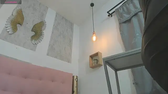 Snapshot of zhamira_21 chatting on 10-18-25, 10:43 zhamira 21 online show from 10-18-25, 10:43