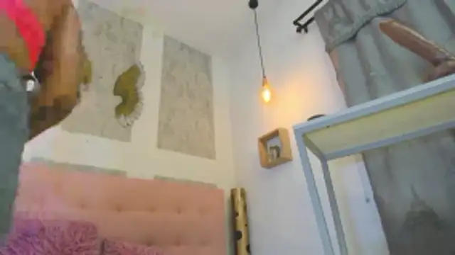 Snapshot of zhamira_21 chatting on 12-03-25, 08:18 zhamira 21 online show from 12-03-25, 08:18