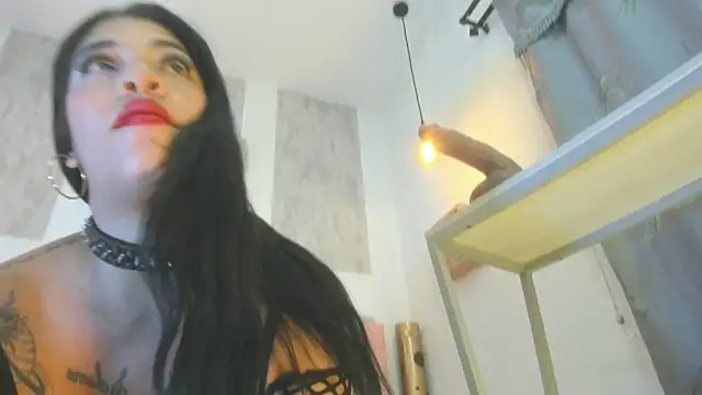 Snapshot of zhamira_21 chatting on 12-16-25, 08:47 zhamira 21 online show from 12-16-25, 08:47