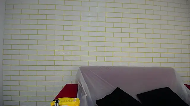 ricura mily online show from 10-31-25, 07:20