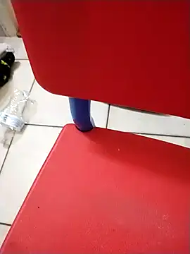 esadmisfit1 online show from 02-02-25, 09:19