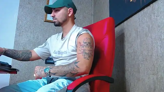 NigelBoydXXX online show from 01-05-25, 05:09