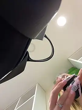 mur girl online show from 12-04-24, 12:58