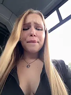 mur girl online show from 10-09-25, 12:36