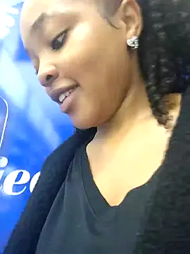 Snapshot of SEXIEST-BADDIE chatting on 01-15-25, 05:40 SEXIEST-BADDIE online show from 01-15-25, 05:40