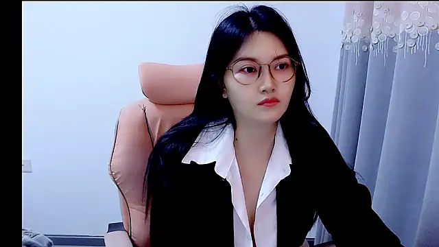 Little-sweet online show from 10-30-25, 04:47