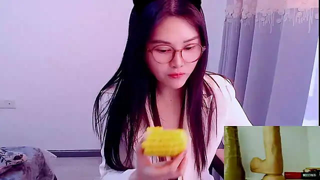 Little-sweet online show from 12-14-25, 03:34