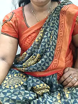 Snapshot of MaaliiiPonuTamil chatting on 06-21-26, 01:52 MaaliiiPonuTamil online show from 06-21-26, 01:52