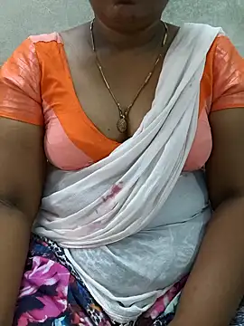 Snapshot of MaaliiiPonuTamil chatting on 06-24-26, 02:10 MaaliiiPonuTamil online show from 06-24-26, 02:10