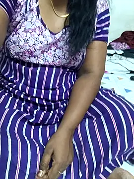 Snapshot of MaaliiiPonuTamil chatting on 07-19-26, 09:07 MaaliiiPonuTamil online show from 07-19-26, 09:07