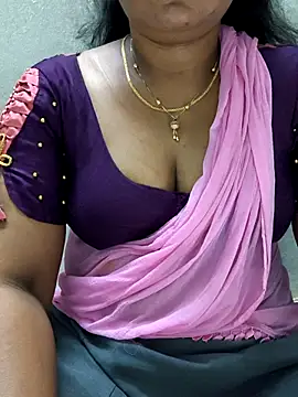 Snapshot of MaaliiiPonuTamil chatting on 07-23-26, 10:40 MaaliiiPonuTamil online show from 07-23-26, 10:40
