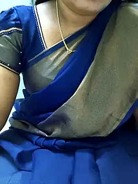 Snapshot of MaaliiiPonuTamil chatting on 07-24-26, 11:58 MaaliiiPonuTamil online show from 07-24-26, 11:58