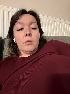 Your Hot Sister01 online show from 01-26-25, 12:16