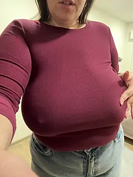 Your Hot Sister01 online show from 02-08-25, 11:12