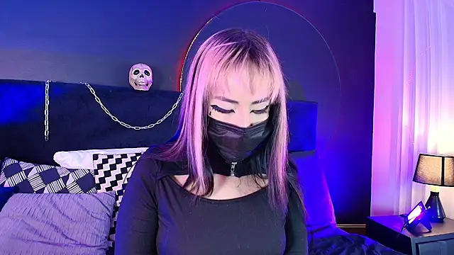 Snapshot of Aylen_darkmoor chatting on 05-16-26, 07:45 Aylen darkmoor online show from 05-16-26, 07:45