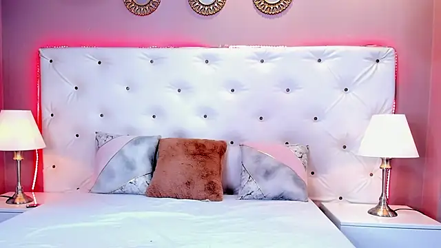 Violet Grace online show from 02-15-25, 12:04