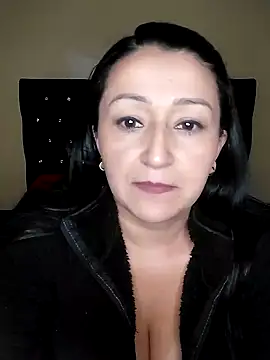 Snapshot of ArianaMist chatting on 12-19-24, 02:45 ArianaMist online show from 12-19-24, 02:45