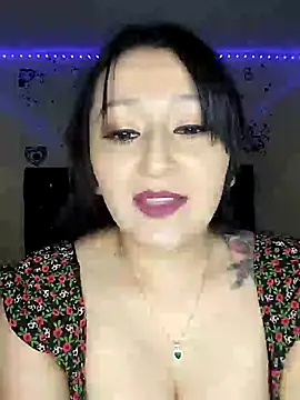 Snapshot of ArianaMist chatting on 10-19-25, 07:47 ArianaMist online show from 10-19-25, 07:47