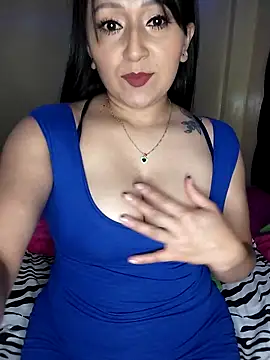 Snapshot of ArianaMist chatting on 10-23-25, 10:08 ArianaMist online show from 10-23-25, 10:08