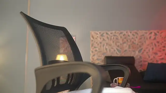 lupeebony online show from 11-27-25, 07:38