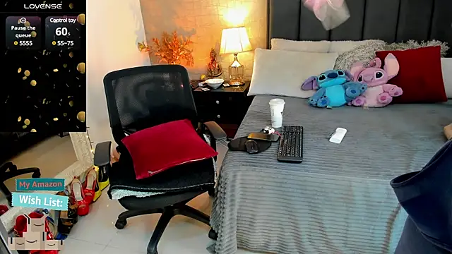 Mariana c1 online show from 01-30-25, 03:51