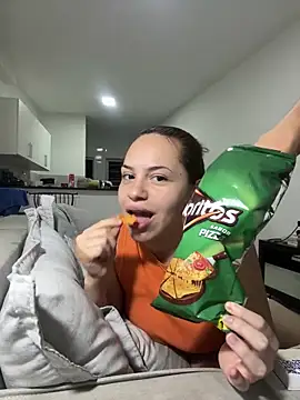 AgnesCampp online show from 03-09-25, 12:10