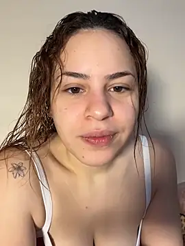 AgnesCampp online show from 10-04-25, 05:55