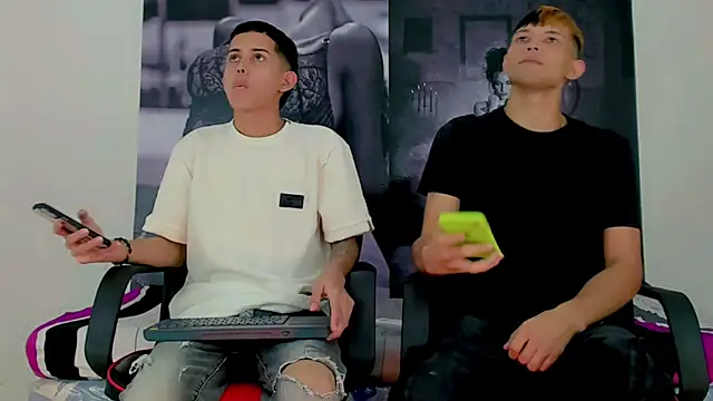 migueyalejo teens online show from 12-15-24, 03:13