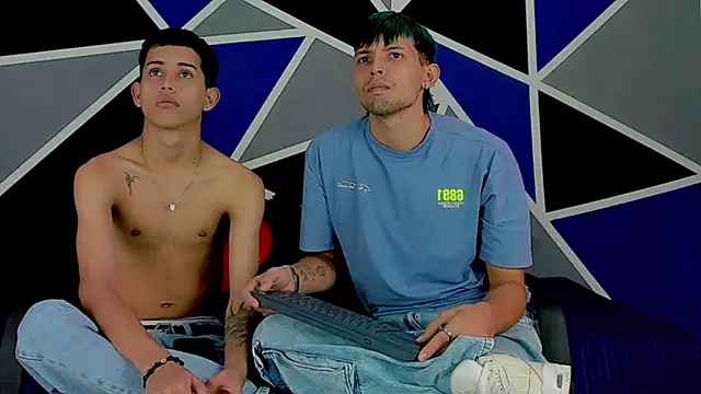 migueyalejo teens online show from 01-13-25, 07:21