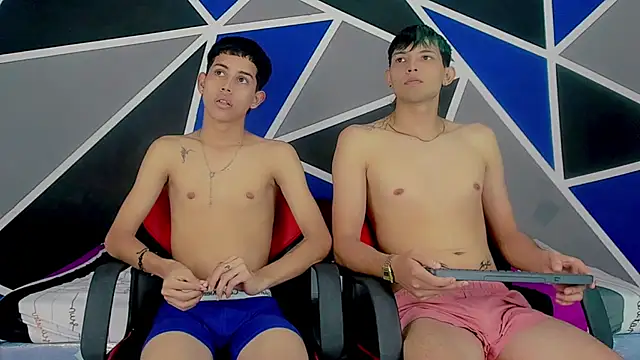 migueyalejo teens online show from 01-25-25, 02:26