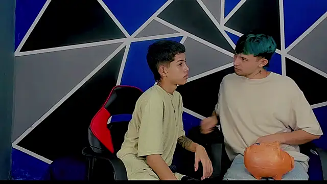 migueyalejo teens online show from 02-21-25, 02:17