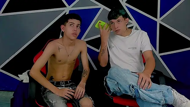 migueyalejo teens online show from 03-14-25, 02:42