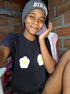 Snapshot of Luciia_cute chatting on 09-14-25, 05:39 Luciia cute online show from 09-14-25, 05:39