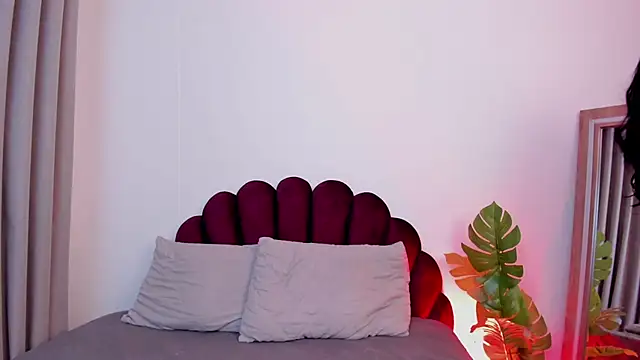 SweetGirl       online show from 04-14-26, 08:31