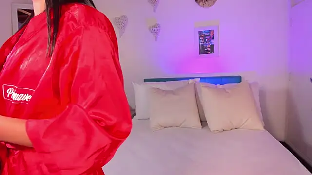 natali henao online show from 12-27-24, 05:05